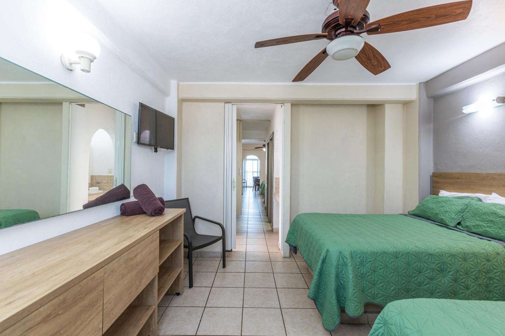 רינקון דה גוויאביטוס Torreblanca Beach Hotel And Suites Guayabitos - Desayuno Y Comida Incluido מראה חיצוני תמונה