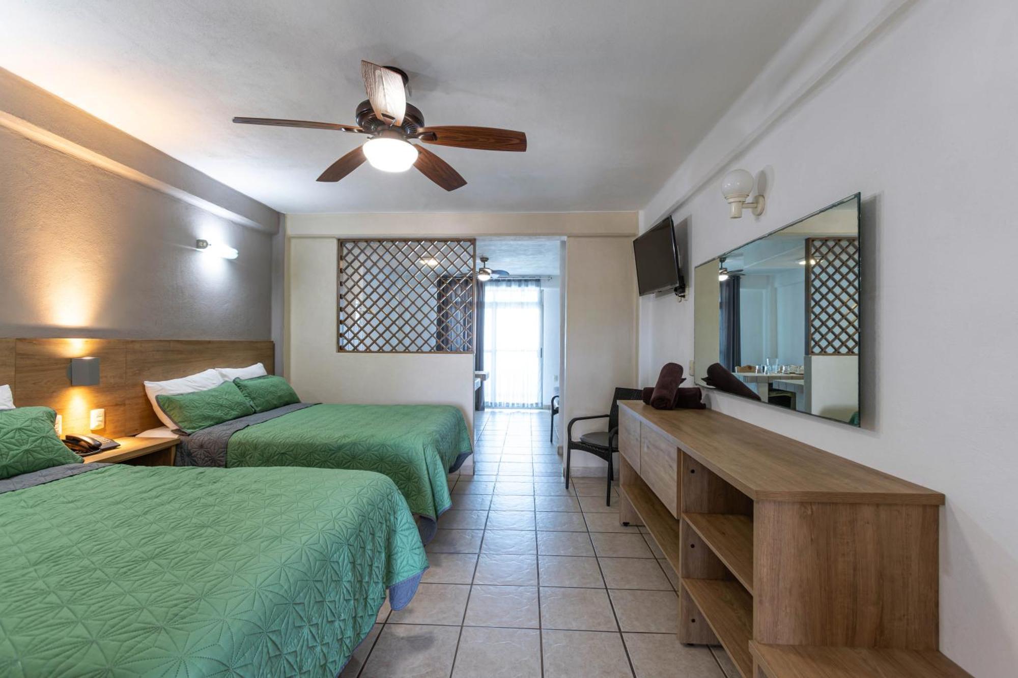רינקון דה גוויאביטוס Torreblanca Beach Hotel And Suites Guayabitos - Desayuno Y Comida Incluido מראה חיצוני תמונה