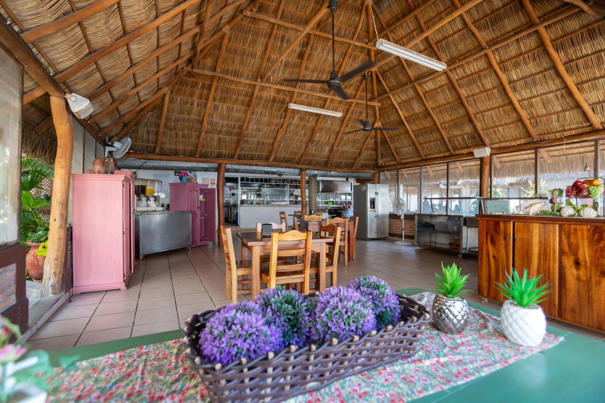 רינקון דה גוויאביטוס Torreblanca Beach Hotel And Suites Guayabitos - Desayuno Y Comida Incluido מראה חיצוני תמונה