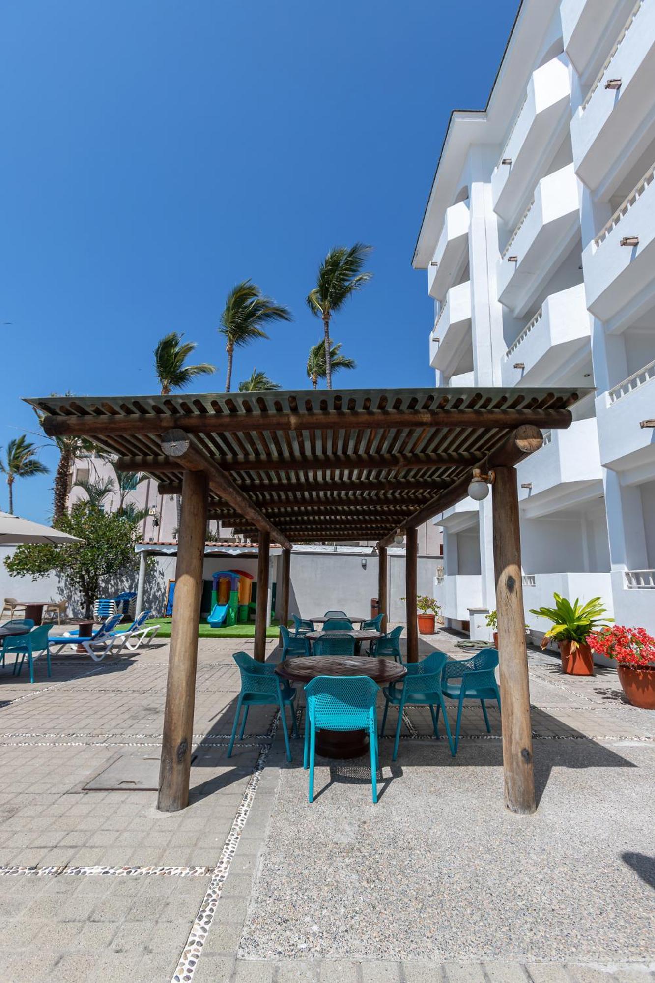 רינקון דה גוויאביטוס Torreblanca Beach Hotel And Suites Guayabitos - Desayuno Y Comida Incluido מראה חיצוני תמונה